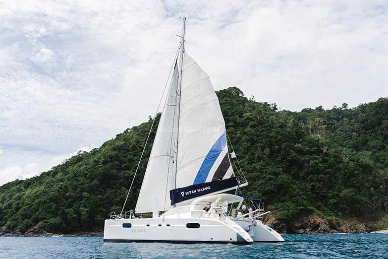 Blue Indigo 47ft Sailing Catamaran双体帆船-泰兰德旅行