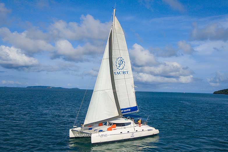 Play Twice 46.5ft Sailing Catamaran双体帆船-泰兰德旅行