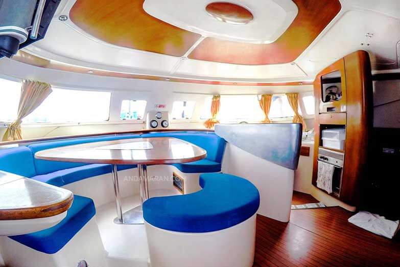 Play Twice Catamaran 09