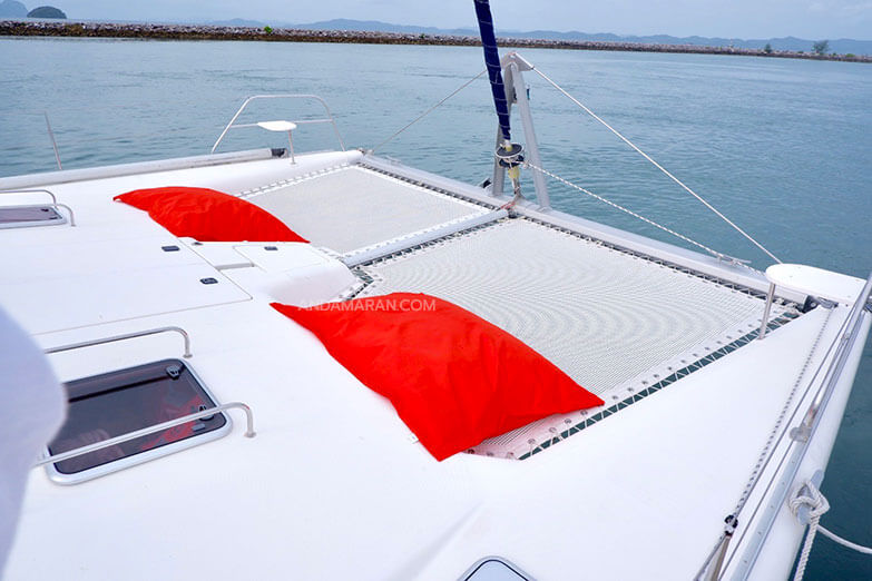 The One Catamaran 16