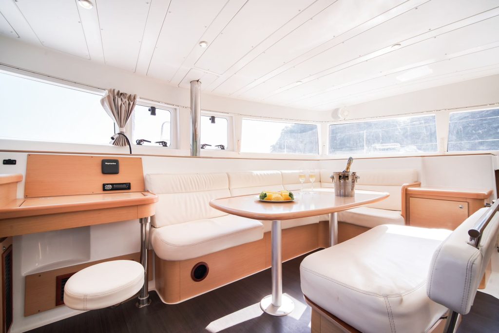 Miss Coco 蓝高双体帆船 (Lagoon Catamaran)