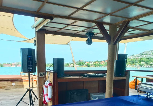 Heaven Boat Interior