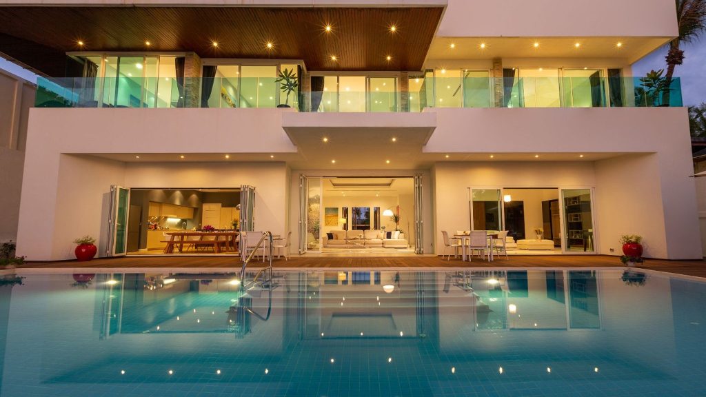Villa Summer Estate in Natai beach, Phuket - 5 bedrooms