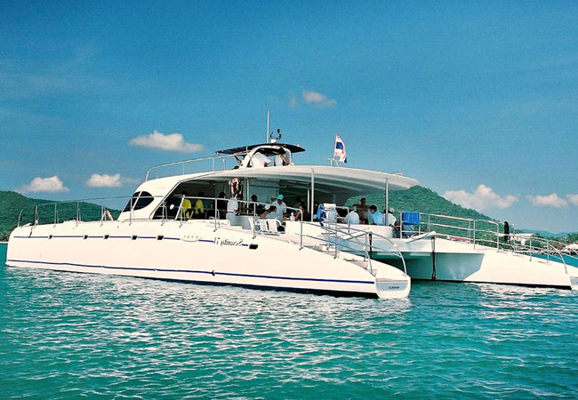 Serenity 71 - Luxury Maxi Catamaran宁静号双体船-泰兰德旅行