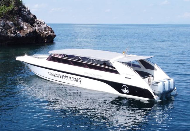 Neverland Speedboat Exterior