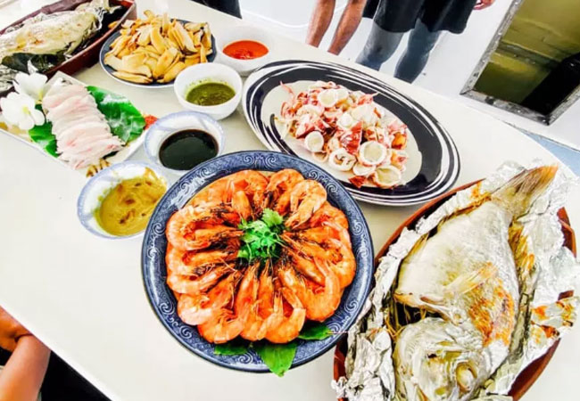 Tong King 双体帆船 包船-泰兰德旅行