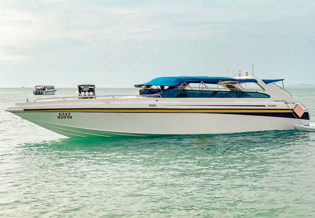 K Sea Speedboat Exterior