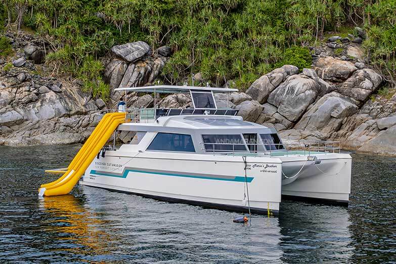 Indigo 53s Mario’s Brother Power Catamaran 双体动力游艇-泰兰德旅行