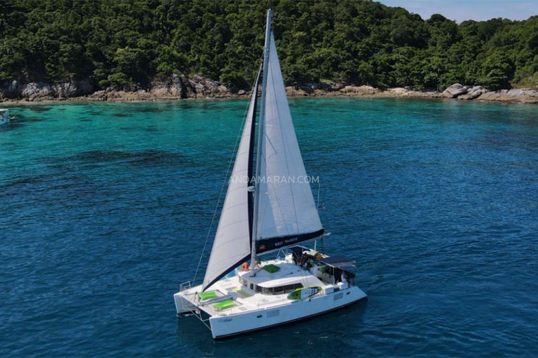 Delight Lagoon 44ft (Lemon) Sailing Catamaran双体帆船-泰兰德旅行